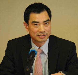 
詹显光