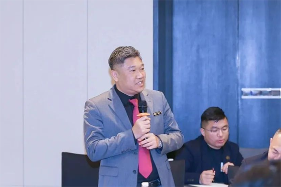 他们的金句，帮你找准“门”道，“窗”赢未来